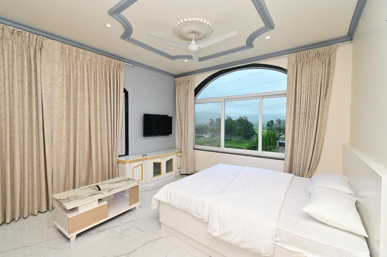 Vedika Garden Hotell Lonavala Eksteriør bilde