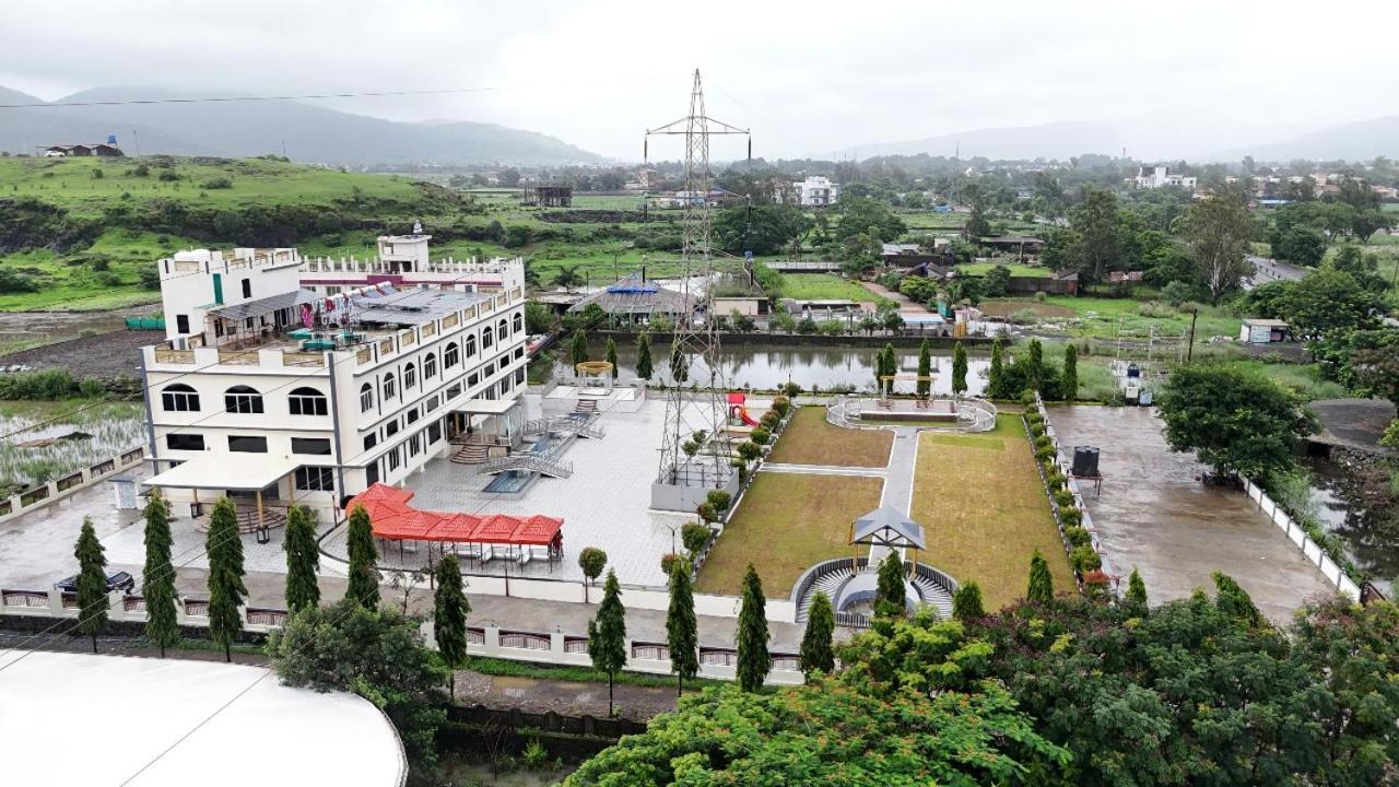 Vedika Garden Hotell Lonavala Eksteriør bilde